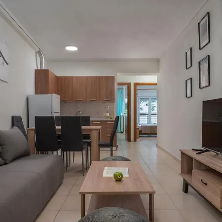 Διαμέρισμα Kosmos Sevice Family Center 4a