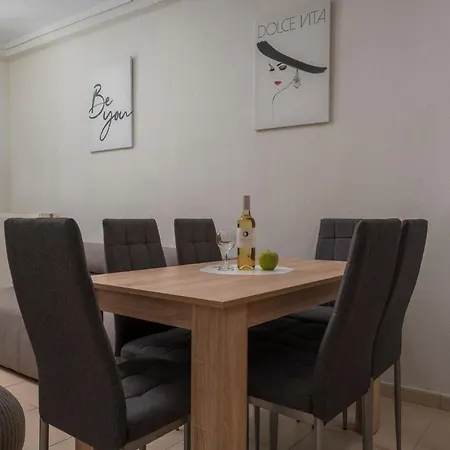 Kosmos Sevice Family 4a *